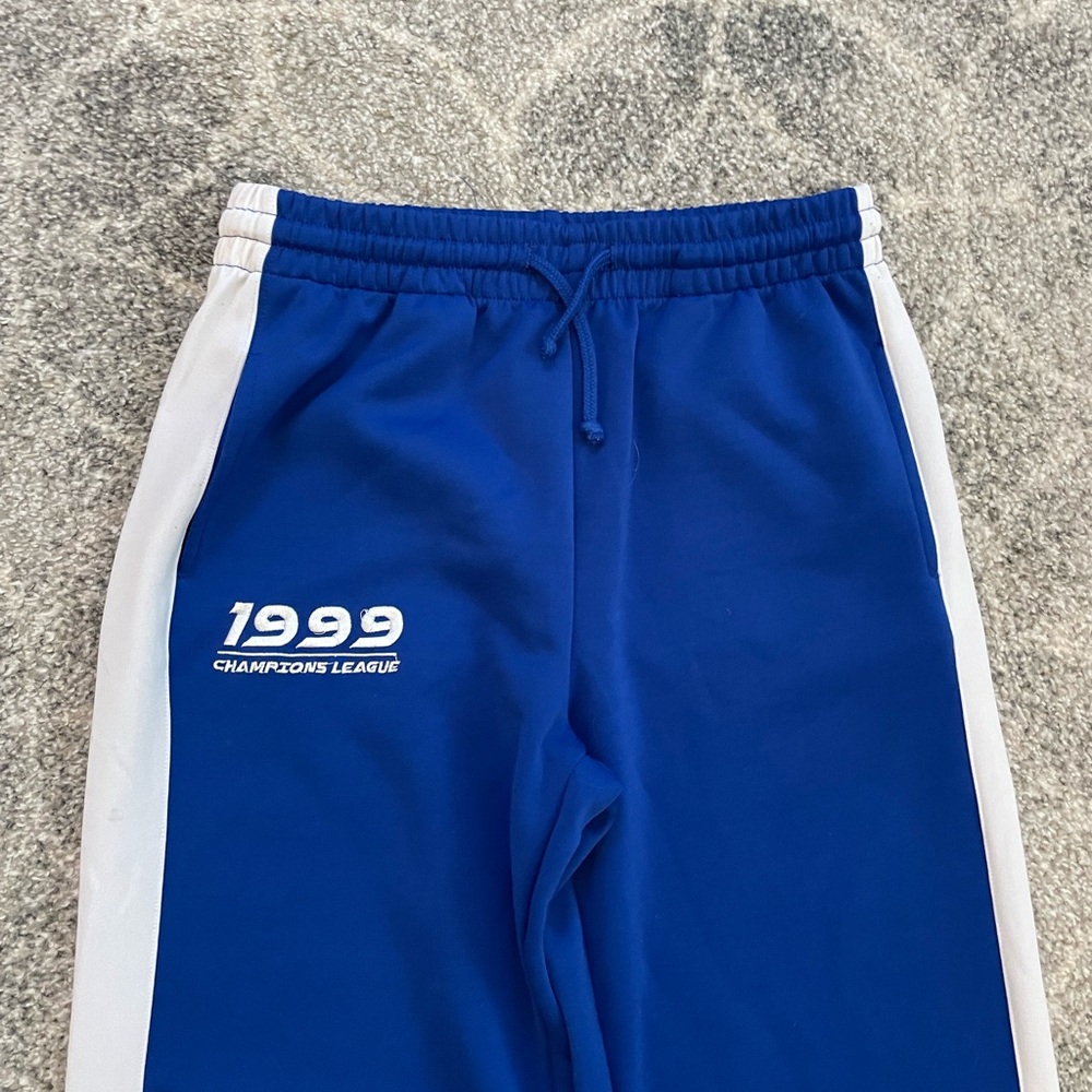 blue and white stripe sweatpants